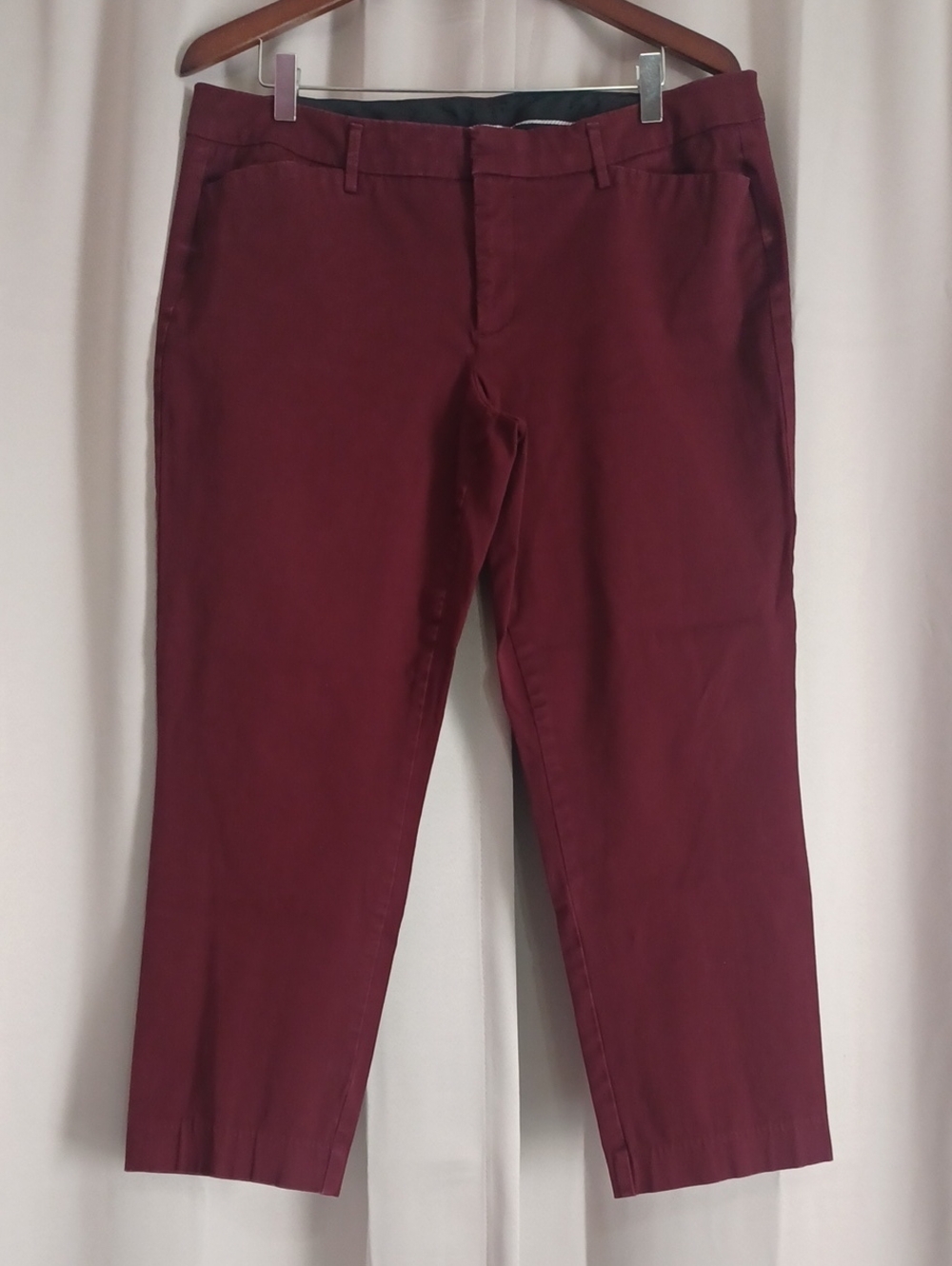 a.n.a Deep Red Cropped Ankle Pants Pockets Cotton Blend Stretch Size 14